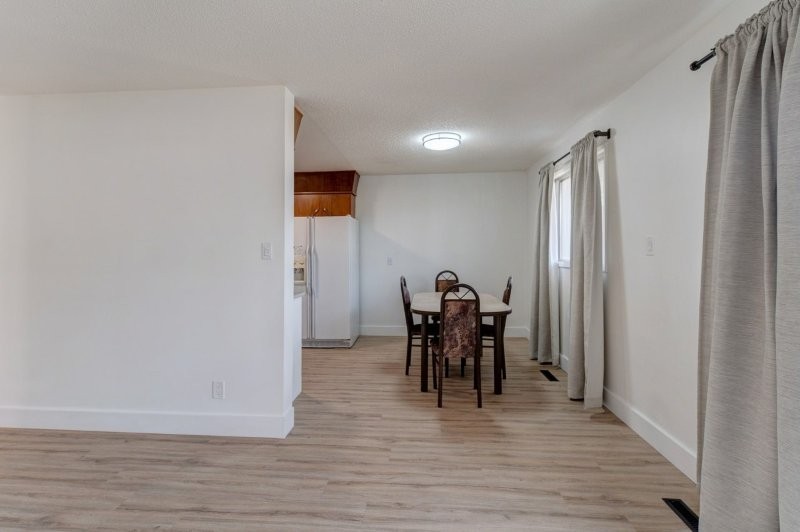 3115 113 Avenue Northwest, Edmonton, 3 Bedrooms Bedrooms, 0 ,1 BathroomBathrooms,Houses,For Rent,3115 113 Avenue Northwest,0,3303