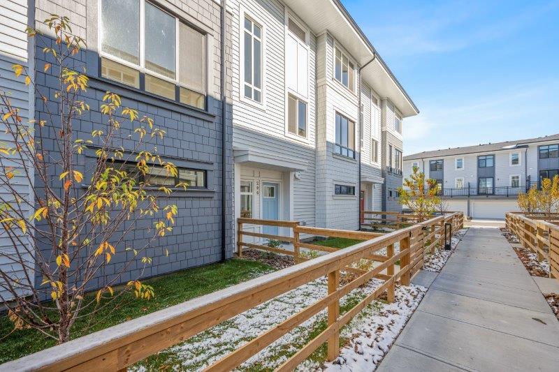 206, 857 Belmont Drive SW, Calgary, 2 Bedrooms Bedrooms, 0 ,2.5 BathroomsBathrooms,Condos/Townhouses,For Rent,206, 857 Belmont Drive SW,0,3308