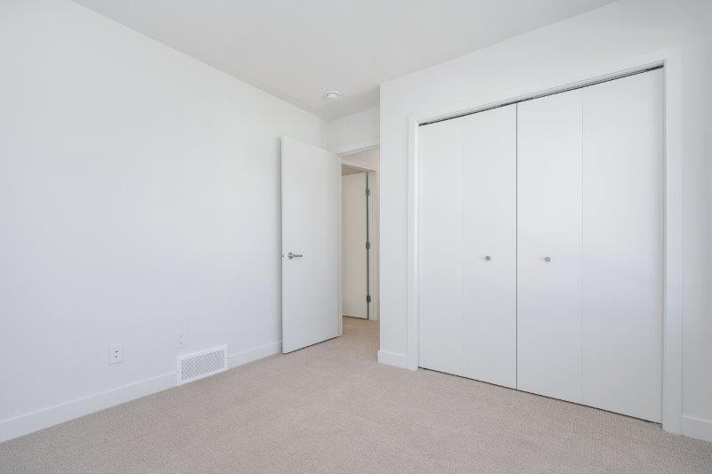 206, 857 Belmont Drive SW, Calgary, 2 Bedrooms Bedrooms, 0 ,2.5 BathroomsBathrooms,Condos/Townhouses,For Rent,206, 857 Belmont Drive SW,0,3308