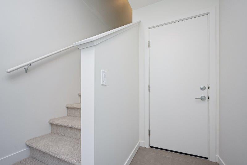 206, 857 Belmont Drive SW, Calgary, 2 Bedrooms Bedrooms, 0 ,2.5 BathroomsBathrooms,Condos/Townhouses,For Rent,206, 857 Belmont Drive SW,0,3308