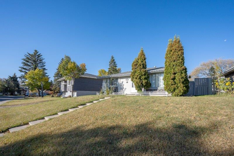 3800 Dover Ridge Drive SE - Unit A, Calgary, 3 Bedrooms Bedrooms, 0 ,1 BathroomBathrooms,Houses,For Rent,3800 Dover Ridge Drive SE - Unit A,0,3310