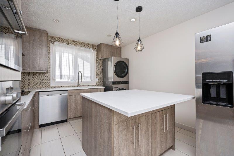 3800 Dover Ridge Drive SE - Unit A, Calgary, 3 Bedrooms Bedrooms, 0 ,1 BathroomBathrooms,Houses,For Rent,3800 Dover Ridge Drive SE - Unit A,0,3310