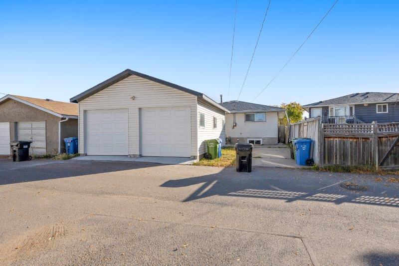 3800 Dover Ridge Drive SE - Unit A, Calgary, 3 Bedrooms Bedrooms, 0 ,1 BathroomBathrooms,Houses,For Rent,3800 Dover Ridge Drive SE - Unit A,0,3310