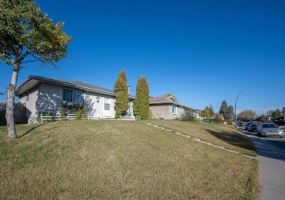 3800 Dover Ridge Drive SE - Unit A, Calgary, 3 Bedrooms Bedrooms, 0 ,1 BathroomBathrooms,Houses,For Rent,3800 Dover Ridge Drive SE - Unit A,0,3310
