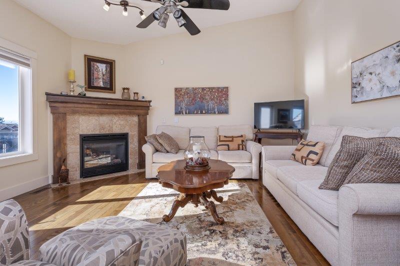 544 Rocky Vista Gardens NW, Calgary, 2 Bedrooms Bedrooms, 0 ,2 BathroomsBathrooms,Condos/Townhouses,For Rent,0,3311