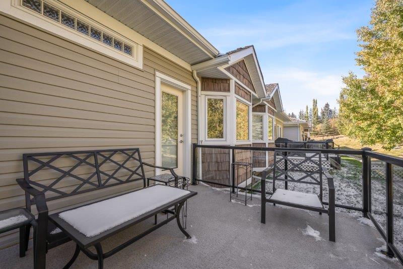 544 Rocky Vista Gardens NW, Calgary, 2 Bedrooms Bedrooms, 0 ,2 BathroomsBathrooms,Condos/Townhouses,For Rent,0,3311