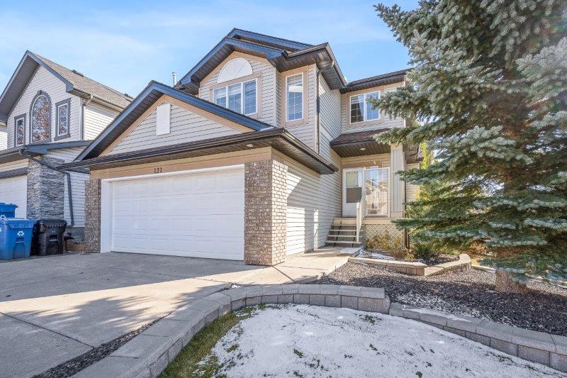 121 Rockbluff Place NW, Calgary, 4 Bedrooms Bedrooms, 0 ,3.5 BathroomsBathrooms,Houses,For Rent,121 Rockbluff Place NW,0,3312