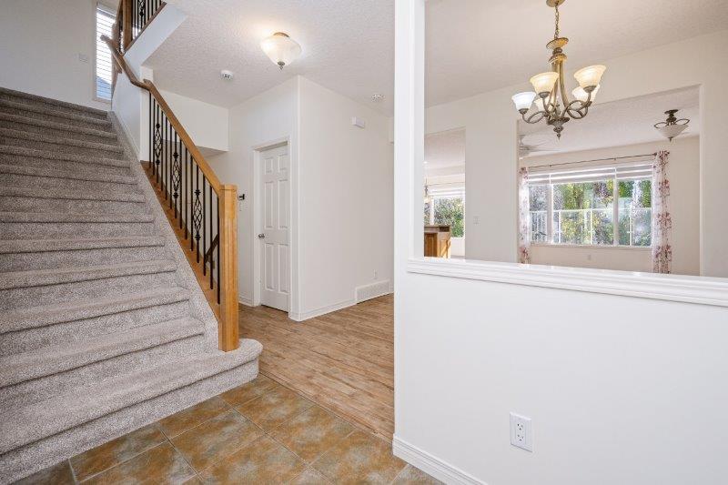121 Rockbluff Place NW, Calgary, 4 Bedrooms Bedrooms, 0 ,3.5 BathroomsBathrooms,Houses,For Rent,121 Rockbluff Place NW,0,3312