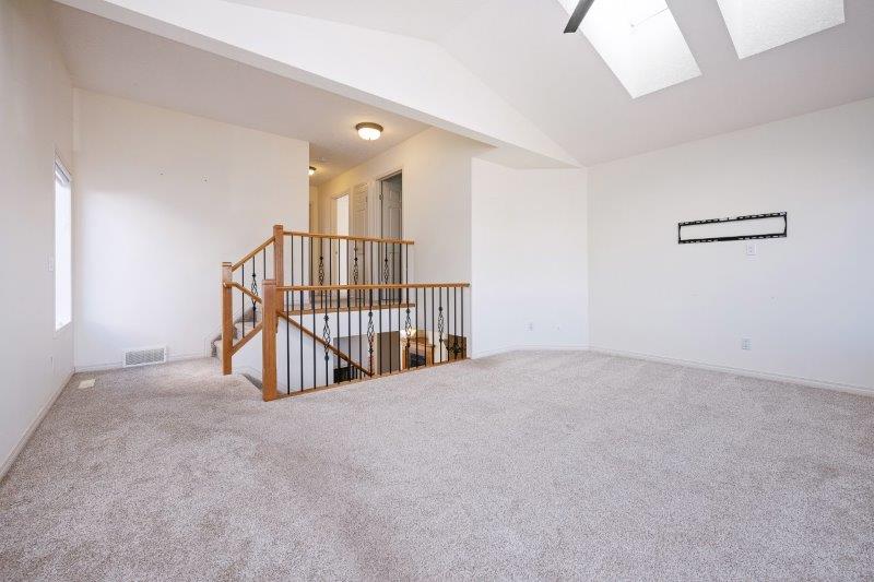 121 Rockbluff Place NW, Calgary, 4 Bedrooms Bedrooms, 0 ,3.5 BathroomsBathrooms,Houses,For Rent,121 Rockbluff Place NW,0,3312