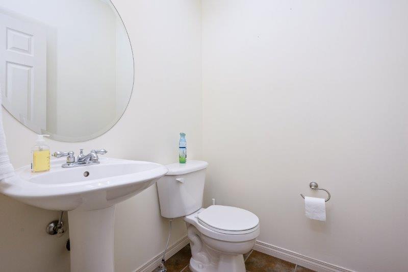121 Rockbluff Place NW, Calgary, 4 Bedrooms Bedrooms, 0 ,3.5 BathroomsBathrooms,Houses,For Rent,121 Rockbluff Place NW,0,3312