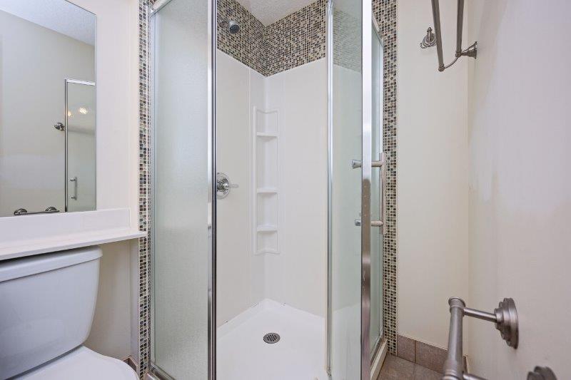 121 Rockbluff Place NW, Calgary, 4 Bedrooms Bedrooms, 0 ,3.5 BathroomsBathrooms,Houses,For Rent,121 Rockbluff Place NW,0,3312