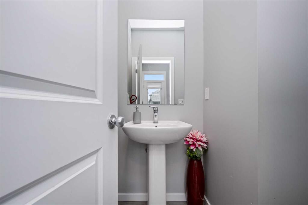 229 Belmont Street SW, Calgary, 3 Bedrooms Bedrooms, 0 ,2 BathroomsBathrooms,Houses,For Sale,0,3313 229 Belmont Street SW, Calgary, 3 Bedrooms Bedrooms, 0 ,2 BathroomsBathrooms,Houses,For Sale,0,3313
