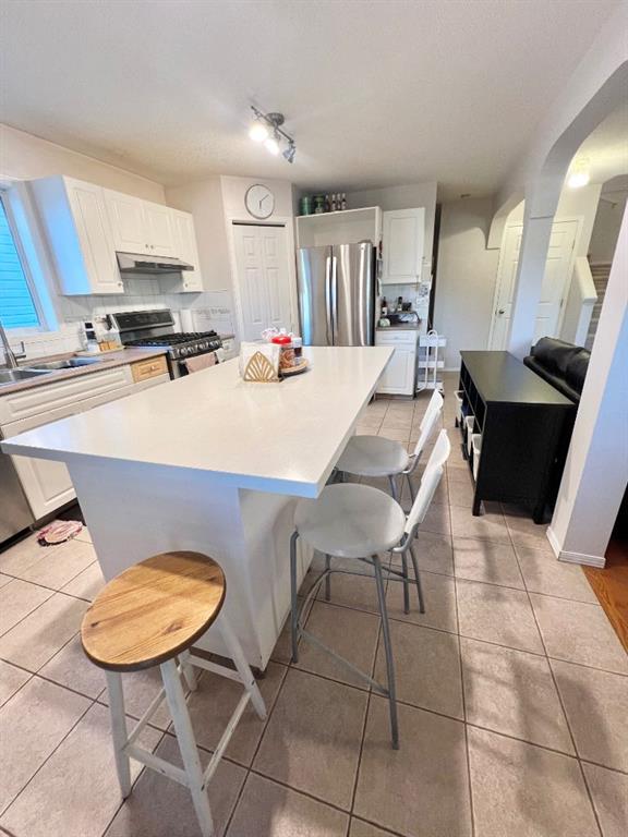 272 Applestone Park SE, Calgary, 3 Bedrooms Bedrooms, 0 ,2 BathroomsBathrooms,Houses,For Sale,0,3315 272 Applestone Park SE, Calgary, 3 Bedrooms Bedrooms, 0 ,2 BathroomsBathrooms,Houses,For Sale,0,3315