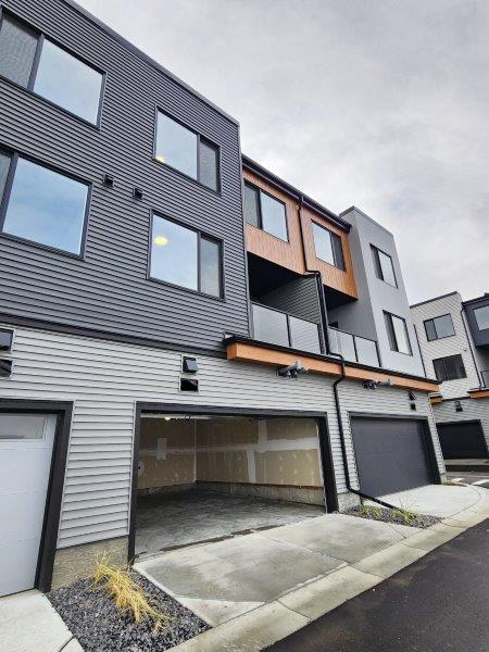 603, 81 Midtown Blvd SW, Airdrie, 3.5 Bedrooms Bedrooms, 0 ,2.5 BathroomsBathrooms,Condos/Townhouses,For Rent,The Towns on 8 Street,603, 81 Midtown Blvd SW,0,3317