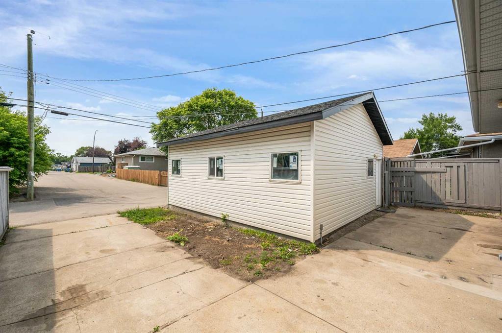 3800 Dover Ridge Drive Southeast, Calgary, 2 Bedrooms Bedrooms, 0 ,1 BathroomBathrooms,Houses,For Rent,3800 Dover Ridge Drive Southeast,0,3318 3800 Dover Ridge Drive Southeast, Calgary, 2 Bedrooms Bedrooms, 0 ,1 BathroomBathrooms,Houses,For Rent,3800 Dover Ridge Drive Southeast,0,3318