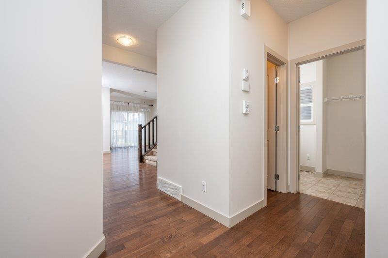 130 Panora Court NW, Calgary, 3.5 Bedrooms Bedrooms, 0 ,2.5 BathroomsBathrooms,Houses,For Rent,130 Panora Court NW,0,3322