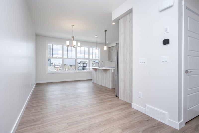 378 Alpine Ave SW, Calgary, 3 Bedrooms Bedrooms, 0 ,2.5 BathroomsBathrooms,Condos/Townhouses,For Rent,378 Alpine Ave SW,0,3323