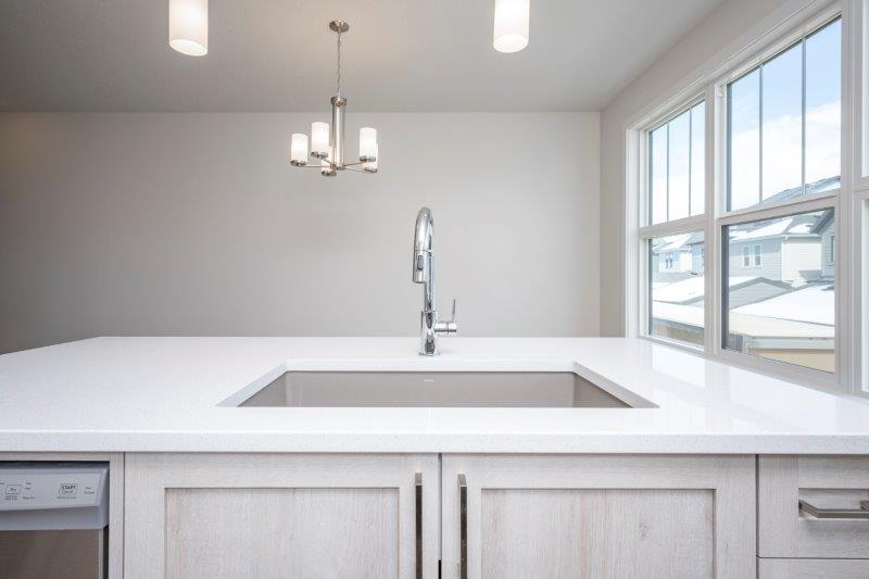 378 Alpine Ave SW, Calgary, 3 Bedrooms Bedrooms, 0 ,2.5 BathroomsBathrooms,Condos/Townhouses,For Rent,378 Alpine Ave SW,0,3323