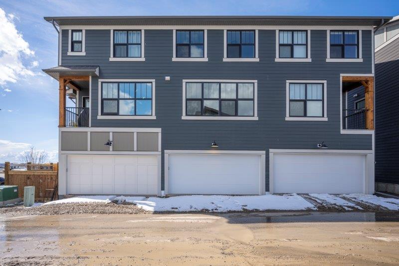 378 Alpine Ave SW, Calgary, 3 Bedrooms Bedrooms, 0 ,2.5 BathroomsBathrooms,Condos/Townhouses,For Rent,378 Alpine Ave SW,0,3323