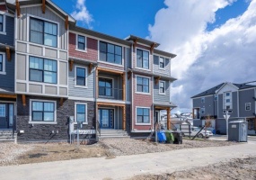 378 Alpine Ave SW, Calgary, 3 Bedrooms Bedrooms, 0 ,2.5 BathroomsBathrooms,Condos/Townhouses,For Rent,378 Alpine Ave SW,0,3323