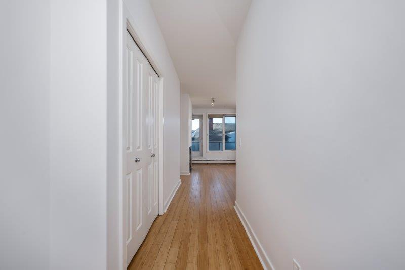 301, 328 21 Avenue SW, Calgary, 2 Bedrooms Bedrooms, 0 ,2 BathroomsBathrooms,Condos/Townhouses,For Rent,Le Beau,301, 328 21 Avenue SW,0,3325