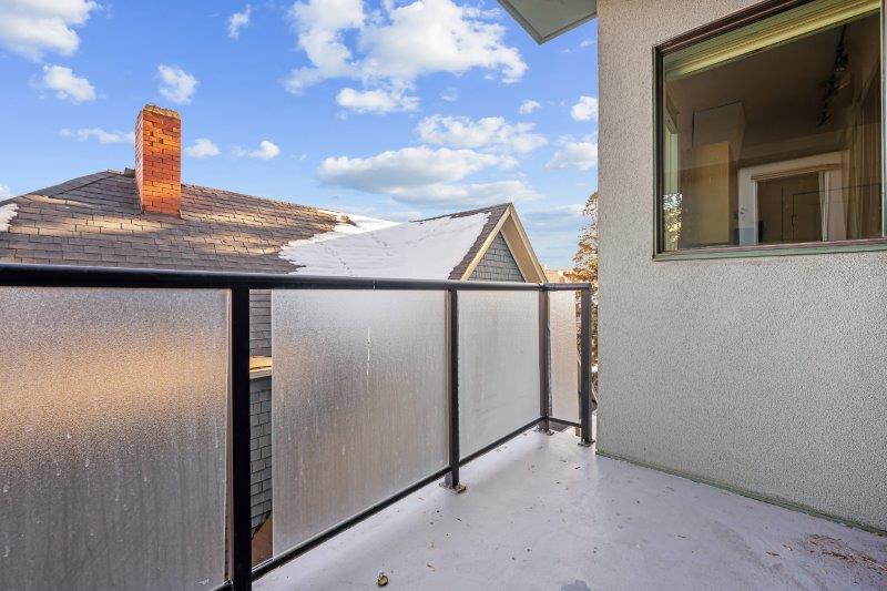 301, 328 21 Avenue SW, Calgary, 2 Bedrooms Bedrooms, 0 ,2 BathroomsBathrooms,Condos/Townhouses,For Rent,Le Beau,301, 328 21 Avenue SW,0,3325