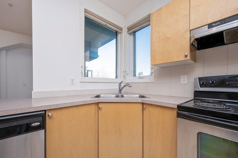 301, 328 21 Avenue SW, Calgary, 2 Bedrooms Bedrooms, 0 ,2 BathroomsBathrooms,Condos/Townhouses,For Rent,Le Beau,301, 328 21 Avenue SW,0,3325