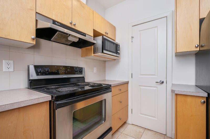 301, 328 21 Avenue SW, Calgary, 2 Bedrooms Bedrooms, 0 ,2 BathroomsBathrooms,Condos/Townhouses,For Rent,Le Beau,301, 328 21 Avenue SW,0,3325