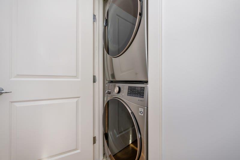 301, 328 21 Avenue SW, Calgary, 2 Bedrooms Bedrooms, 0 ,2 BathroomsBathrooms,Condos/Townhouses,For Rent,Le Beau,301, 328 21 Avenue SW,0,3325