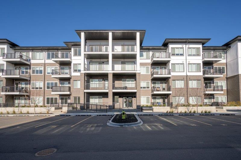 Chestermere, 2 Bedrooms Bedrooms, 0 ,2 BathroomsBathrooms,Condos/Townhouses,For Rent,Lockwood,0,3326 Chestermere, 2 Bedrooms Bedrooms, 0 ,2 BathroomsBathrooms,Condos/Townhouses,For Rent,Lockwood,0,3326