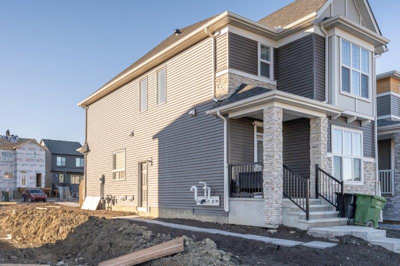 58 Creekview Gardens SW (lower suite), Calgary, 1 Bedroom Bedrooms, 0 ,1 BathroomBathrooms,Houses,For Rent,58 Creekview Gardens SW (lower suite),0,3337