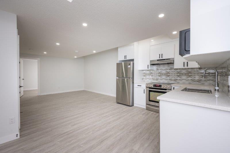 58 Creekview Gardens SW (lower suite), Calgary, 1 Bedroom Bedrooms, 0 ,1 BathroomBathrooms,Houses,For Rent,58 Creekview Gardens SW (lower suite),0,3337