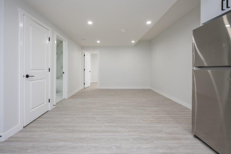 58 Creekview Gardens SW (lower suite), Calgary, 1 Bedroom Bedrooms, 0 ,1 BathroomBathrooms,Houses,For Rent,58 Creekview Gardens SW (lower suite),0,3337