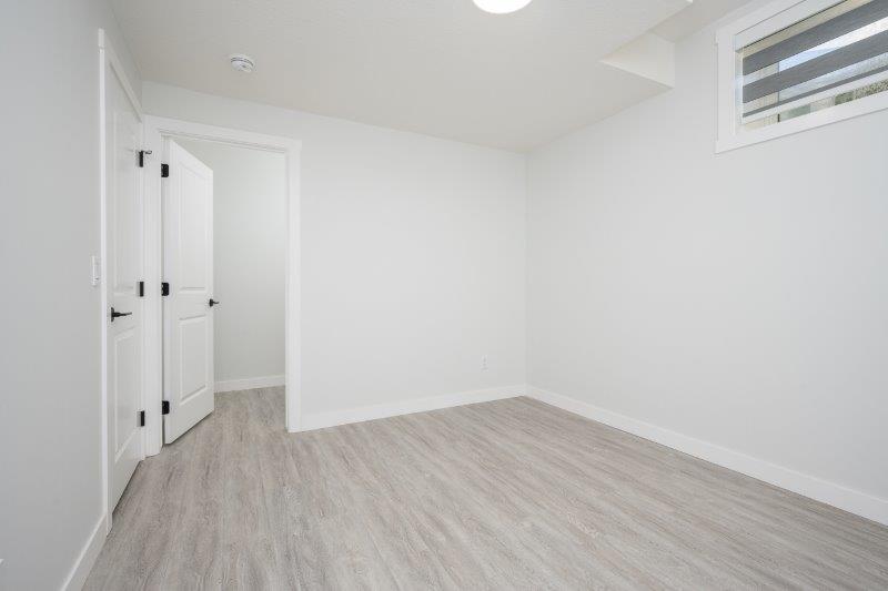 58 Creekview Gardens SW (lower suite), Calgary, 1 Bedroom Bedrooms, 0 ,1 BathroomBathrooms,Houses,For Rent,58 Creekview Gardens SW (lower suite),0,3337