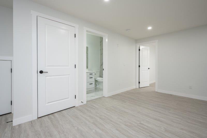 58 Creekview Gardens SW (lower suite), Calgary, 1 Bedroom Bedrooms, 0 ,1 BathroomBathrooms,Houses,For Rent,58 Creekview Gardens SW (lower suite),0,3337