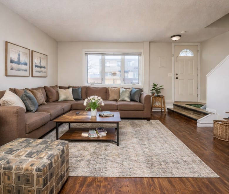 87, 3809 45 Street SW, Calgary, 3 Bedrooms Bedrooms, 0 ,1 BathroomBathrooms,Condos/Townhouses,For Rent,87, 3809 45 Street SW,0,3338