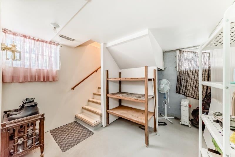 528 17 Avenue NE, Calgary, 2 Bedrooms Bedrooms, 0 ,1 BathroomBathrooms,Houses,For Rent,528 17 Avenue NE,0,3340 528 17 Avenue NE, Calgary, 2 Bedrooms Bedrooms, 0 ,1 BathroomBathrooms,Houses,For Rent,528 17 Avenue NE,0,3340