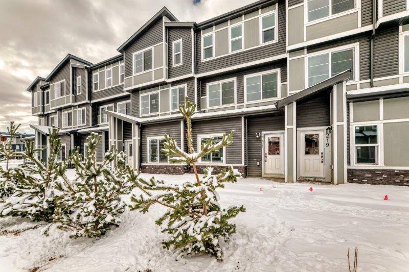 221, 75 Cornerstone Row NE, Calgary, 3 Bedrooms Bedrooms, 0 ,2.5 BathroomsBathrooms,Condos/Townhouses,For Rent,221, 75 Cornerstone Row NE,0,3342