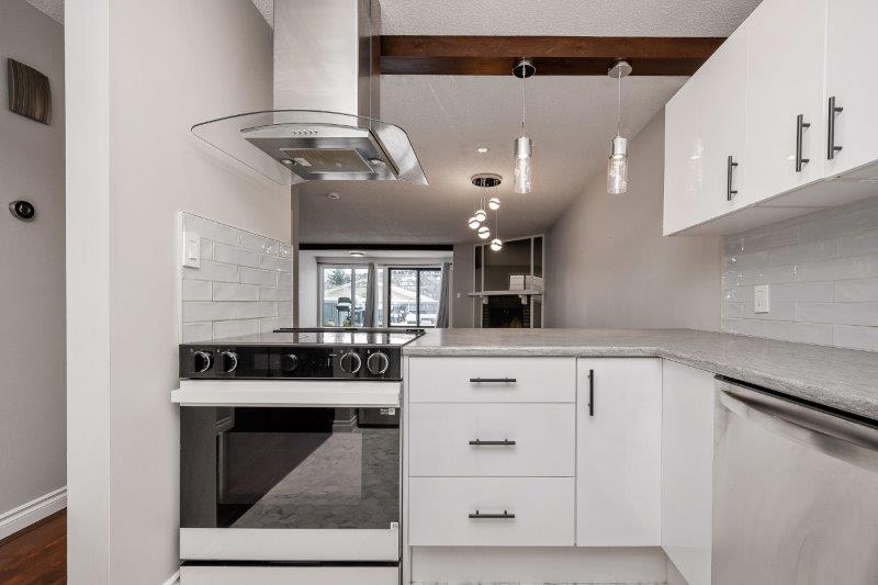 4309 Bowness Road Northwest, Calgary, 3 Bedrooms Bedrooms, 0 ,1.5 BathroomsBathrooms,Houses,For Rent,4309 Bowness Road Northwest,0,3344 4309 Bowness Road Northwest, Calgary, 3 Bedrooms Bedrooms, 0 ,1.5 BathroomsBathrooms,Houses,For Rent,4309 Bowness Road Northwest,0,3344