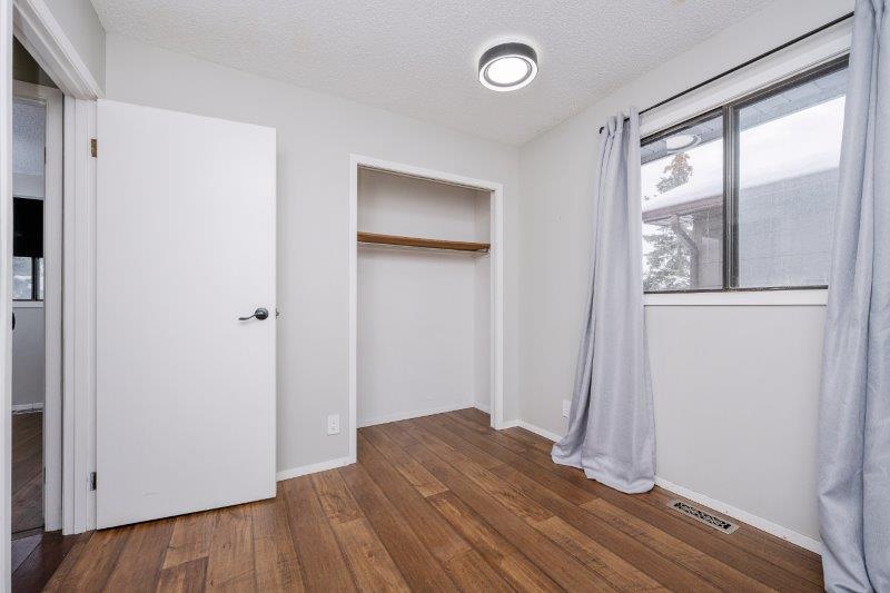 4309 Bowness Road Northwest, Calgary, 3 Bedrooms Bedrooms, 0 ,1.5 BathroomsBathrooms,Houses,For Rent,4309 Bowness Road Northwest,0,3344 4309 Bowness Road Northwest, Calgary, 3 Bedrooms Bedrooms, 0 ,1.5 BathroomsBathrooms,Houses,For Rent,4309 Bowness Road Northwest,0,3344