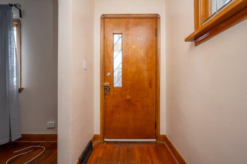 444 20 Avenue Northwest, Calgary, 2 Bedrooms Bedrooms, 0 ,1 BathroomBathrooms,Houses,For Rent,444 20 Avenue Northwest,0,3345 444 20 Avenue Northwest, Calgary, 2 Bedrooms Bedrooms, 0 ,1 BathroomBathrooms,Houses,For Rent,444 20 Avenue Northwest,0,3345