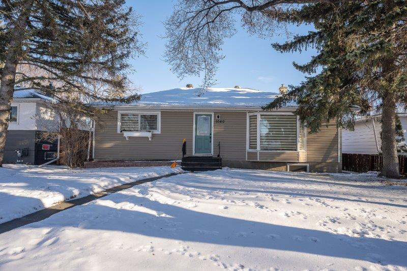 1040 18 Street Northeast, Calgary, 5 Bedrooms Bedrooms, 0 ,2 BathroomsBathrooms,Houses,For Rent,1040 18 Street Northeast,0,3346 1040 18 Street Northeast, Calgary, 5 Bedrooms Bedrooms, 0 ,2 BathroomsBathrooms,Houses,For Rent,1040 18 Street Northeast,0,3346