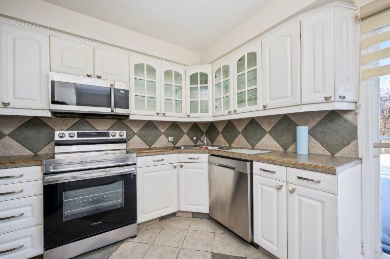 1040 18 Street Northeast, Calgary, 5 Bedrooms Bedrooms, 0 ,2 BathroomsBathrooms,Houses,For Rent,1040 18 Street Northeast,0,3346 1040 18 Street Northeast, Calgary, 5 Bedrooms Bedrooms, 0 ,2 BathroomsBathrooms,Houses,For Rent,1040 18 Street Northeast,0,3346