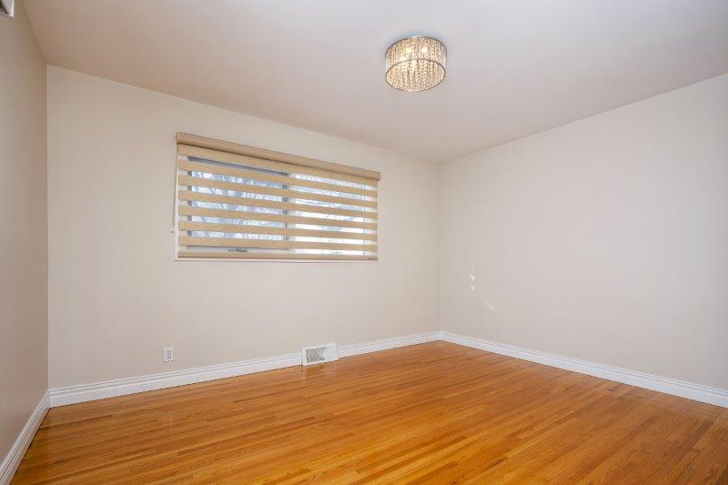 1040 18 Street Northeast, Calgary, 5 Bedrooms Bedrooms, 0 ,2 BathroomsBathrooms,Houses,For Rent,1040 18 Street Northeast,0,3346 1040 18 Street Northeast, Calgary, 5 Bedrooms Bedrooms, 0 ,2 BathroomsBathrooms,Houses,For Rent,1040 18 Street Northeast,0,3346