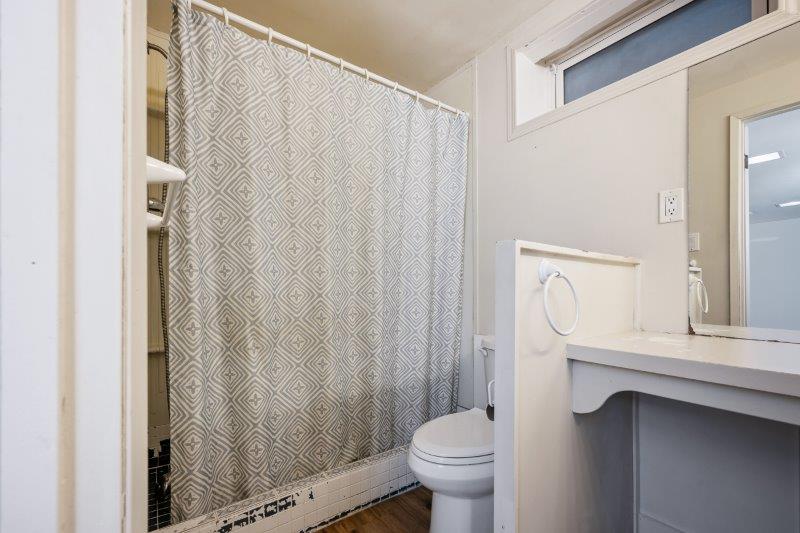 1040 18 Street Northeast, Calgary, 5 Bedrooms Bedrooms, 0 ,2 BathroomsBathrooms,Houses,For Rent,1040 18 Street Northeast,0,3346 1040 18 Street Northeast, Calgary, 5 Bedrooms Bedrooms, 0 ,2 BathroomsBathrooms,Houses,For Rent,1040 18 Street Northeast,0,3346