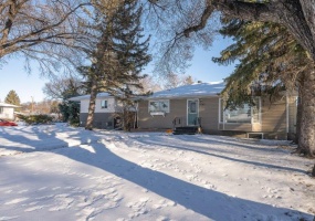 1040 18 Street Northeast, Calgary, 5 Bedrooms Bedrooms, 0 ,2 BathroomsBathrooms,Houses,For Rent,1040 18 Street Northeast,0,3346 1040 18 Street Northeast, Calgary, 5 Bedrooms Bedrooms, 0 ,2 BathroomsBathrooms,Houses,For Rent,1040 18 Street Northeast,0,3346