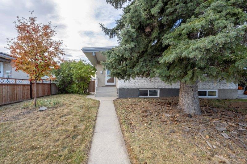 112 Pennsburg Way Southeast, Calgary, 2 Bedrooms Bedrooms, 0 ,1 BathroomBathrooms,Houses,For Rent,112 Pennsburg Way Southeast,0,3354