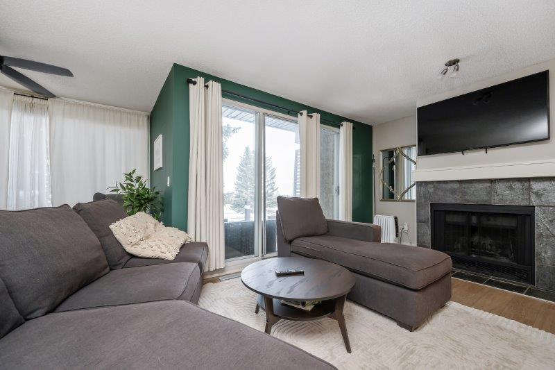 2, 220 Village Terrace Southwest, Calgary, 2 Bedrooms Bedrooms, 0 ,2 BathroomsBathrooms,Condos/Townhouses,For Rent,The News,2, 220 Village Terrace Southwest,0,3355