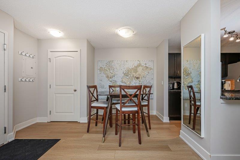 2, 220 Village Terrace Southwest, Calgary, 2 Bedrooms Bedrooms, 0 ,2 BathroomsBathrooms,Condos/Townhouses,For Rent,The News,2, 220 Village Terrace Southwest,0,3355