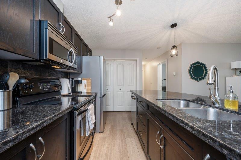 2, 220 Village Terrace Southwest, Calgary, 2 Bedrooms Bedrooms, 0 ,2 BathroomsBathrooms,Condos/Townhouses,For Rent,The News,2, 220 Village Terrace Southwest,0,3355